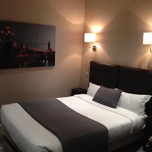 ** Hotel Cosy Monceau France